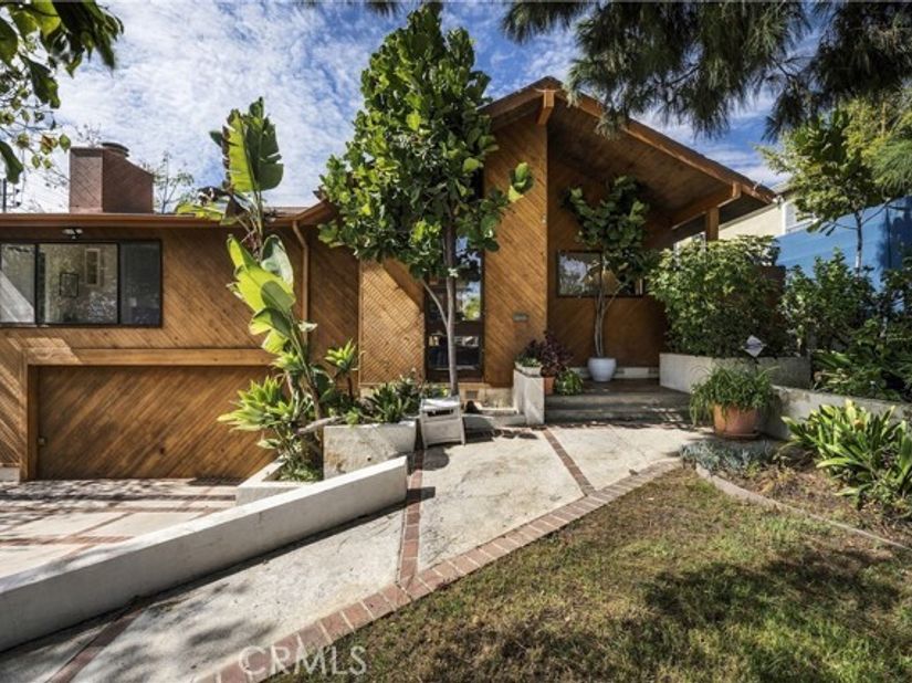 3585 Military, Los Angeles CA 90034
