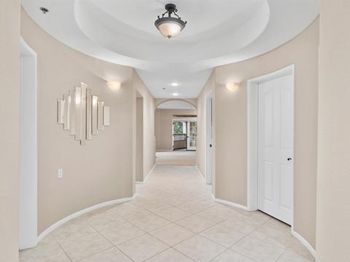 2894 Torrey Pines Rd