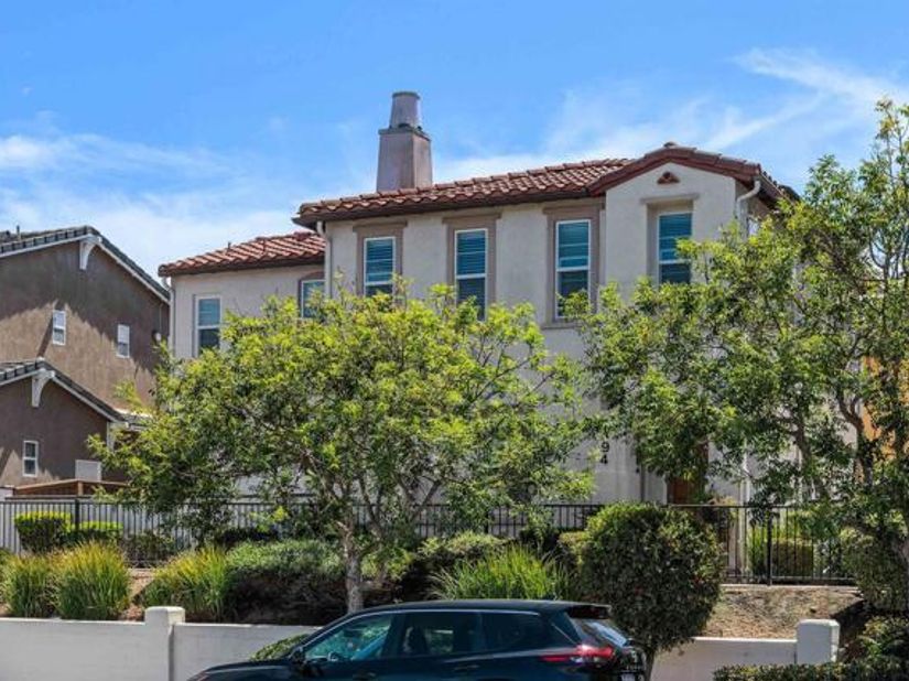 1494 Mosaic Glen, Escondido CA 92029