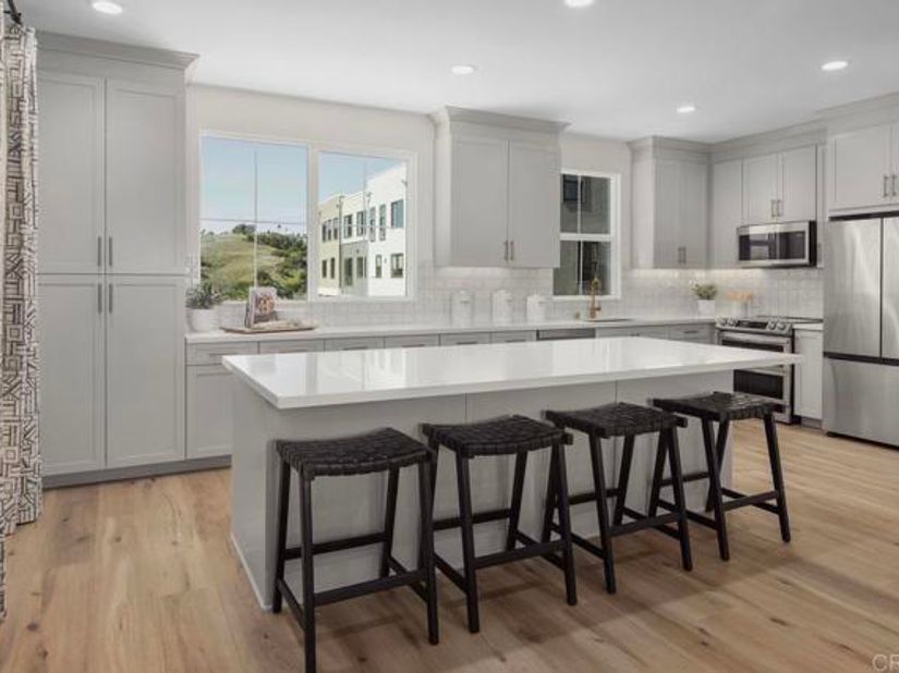 2600 Oxalis Way, Carlsbad CA 92008