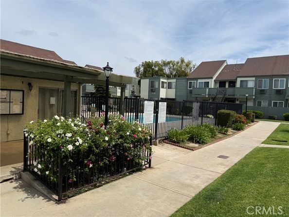 619 N Bristol 23, Santa Ana CA 92703