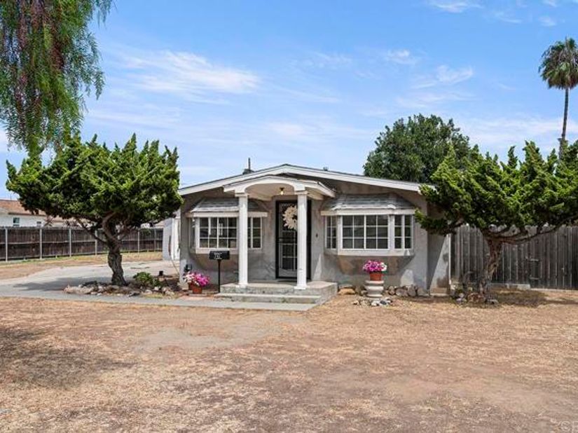 741 Elm Ave, Chula Vista CA 91910