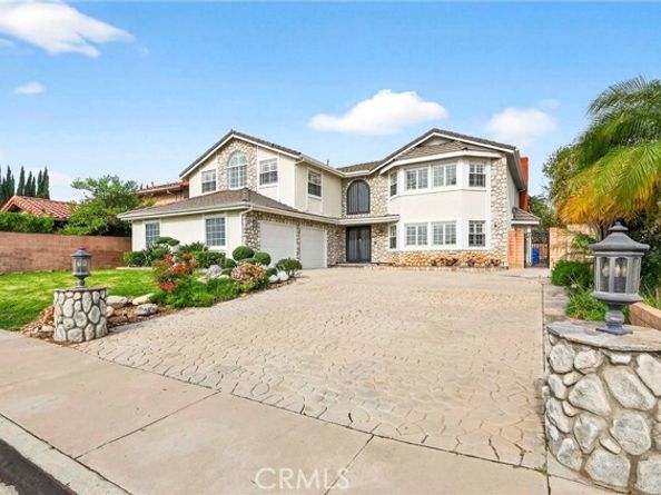 19361 Plummer Street, Northridge (los Angeles) CA 91324