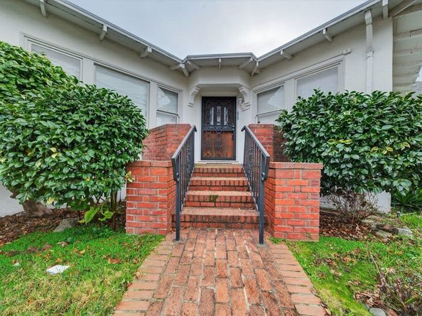 629 66th, Oakland CA 94609