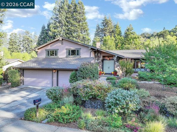 916 Calle Verde, Martinez CA 94553