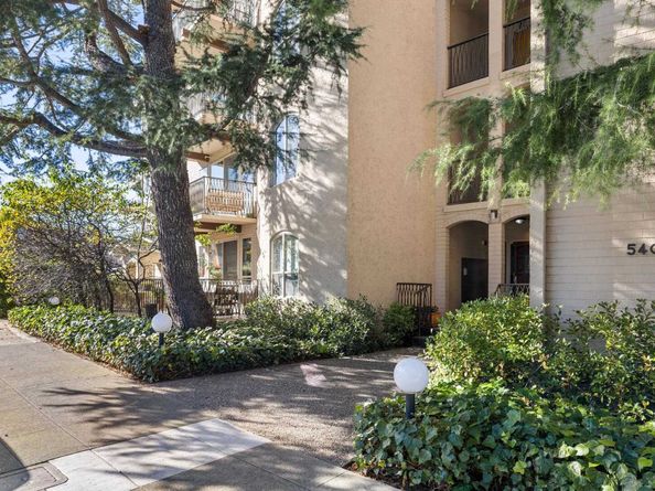 5405 Carlton St 303, Oakland CA 94618