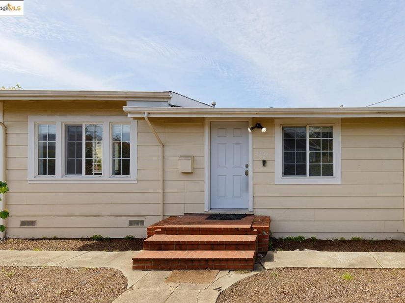 4251 Porter St, Oakland CA 94619