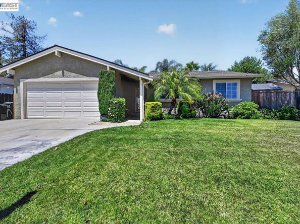 118 Diamond Dr, Livermore CA 94550