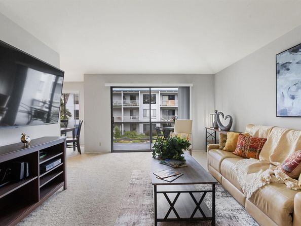 8 Captain Drive E356, Emeryville CA 94608
