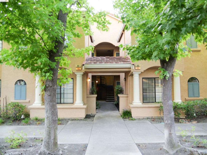 5022 Lakeview Dr 202, San Ramon CA 94582