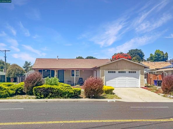 2838 Tara Hills Dr, San Pablo CA 94806