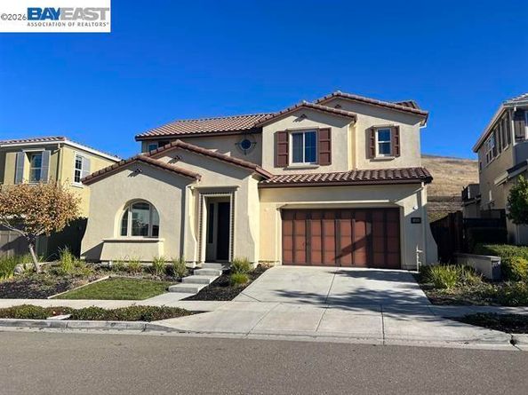 1695 N Terracina Dr, Dublin CA 94568