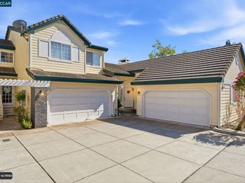 1345 Shell Ln
