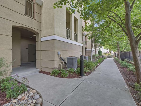 4704 Norris Canyon Rd 203, San Ramon CA 94583