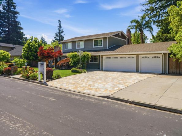 383 Princeton Ln, Danville CA 94526