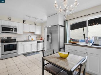 4 Sheffield Ct