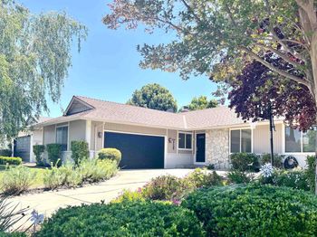 637 Dover Way