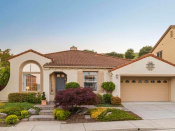 822 Pradera Way