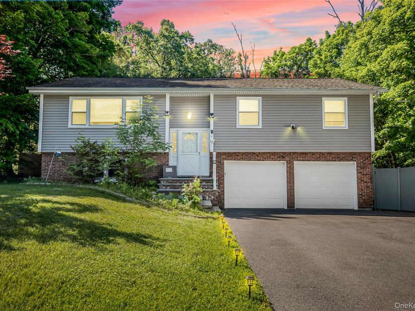 1019 Fox Meadow Road, Yorktown Heights NY 10598