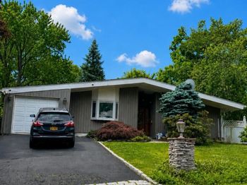 2 Edgewood Road