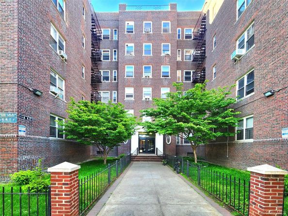 143-07 Sanford Avenue 1K, Flushing NY 11355