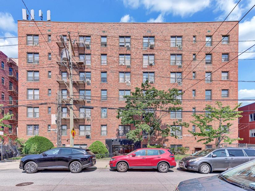 1040 Neilson Street 3B3, Far Rockaway NY 11691