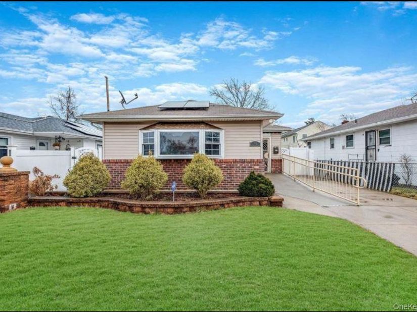 196 Westbury Boulevard, Hempstead NY 11550