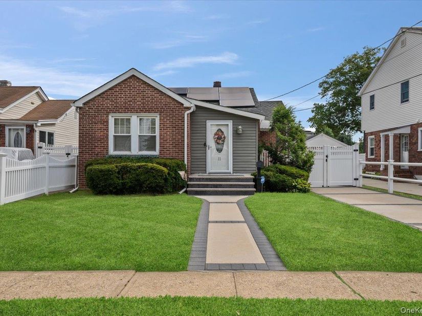 11 Belt Street, North Bellmore NY 11710