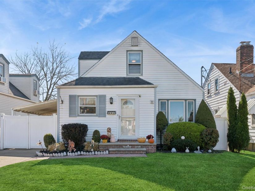 241 Marshall Avenue, West Hempstead NY 11552