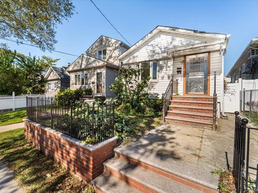 124-17 6th Avenue, College Point NY 11356