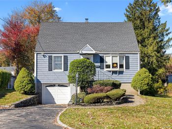 28 Forest Avenue