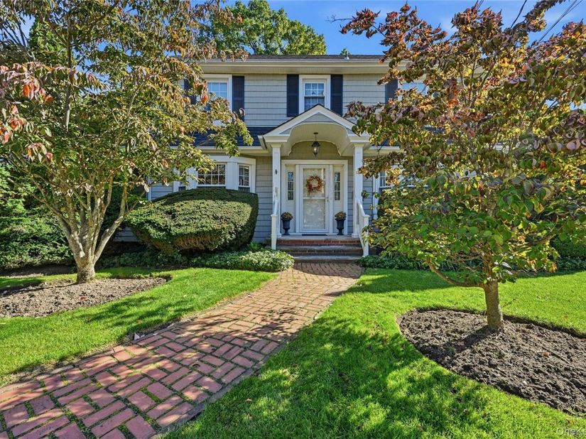 73 S Forest Avenue, Rockville Centre NY 11570
