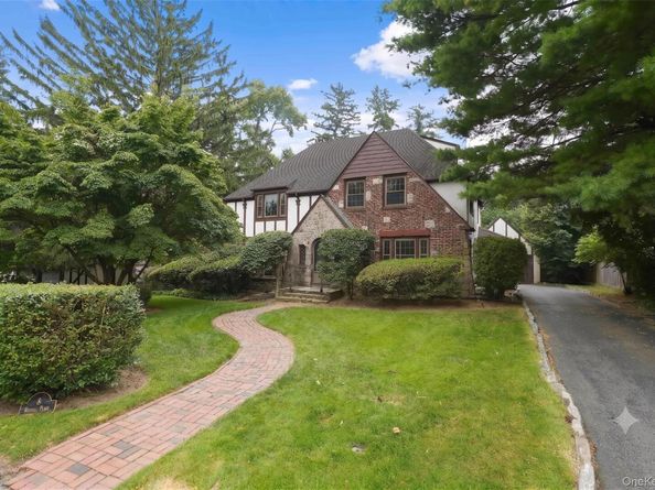 8 Ritchey Place, White Plains NY 10605