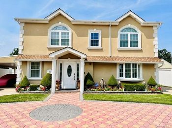 626 Wyngate Drive W