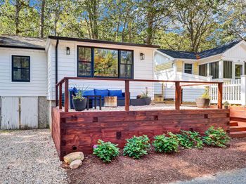 25 Cottage Road