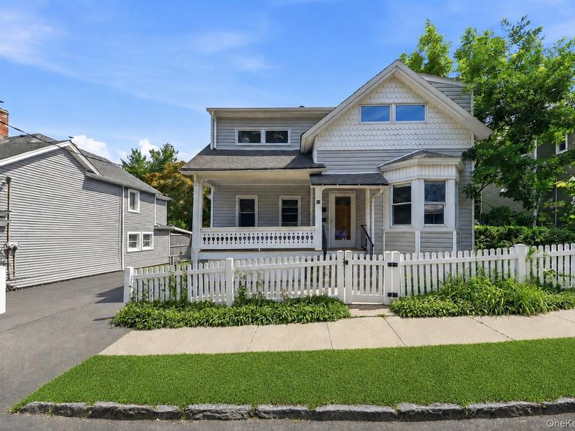 86 Maple Street, Dobbs Ferry NY 10522