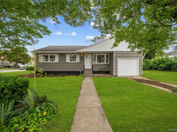 504 Decatur Street, Uniondale NY 11553