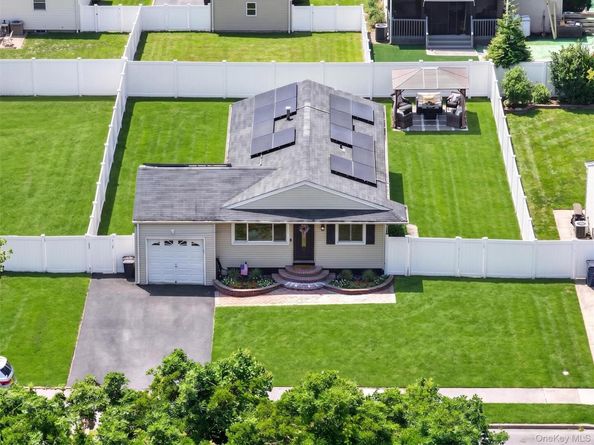 50 Lantern Street, Huntington NY 11743