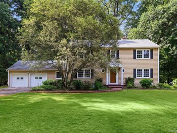 10 Hawthorne Way