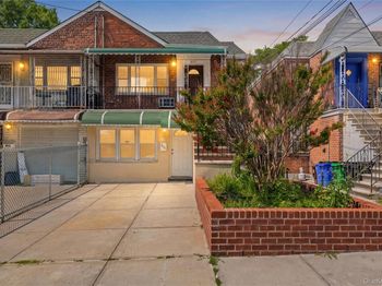 817 Quincy Avenue