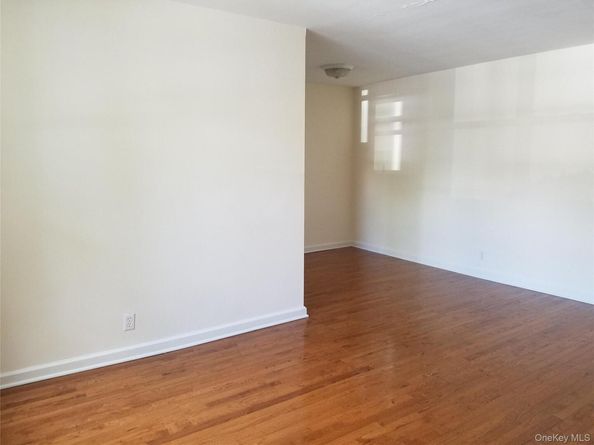 20506 35th Avenue 331, Bayside NY 11361