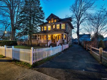 320 S Bayview Avenue