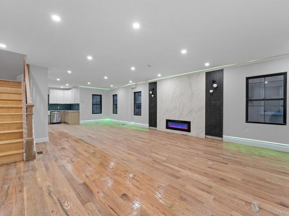 138-12 233rd Street, Rosedale NY 11422