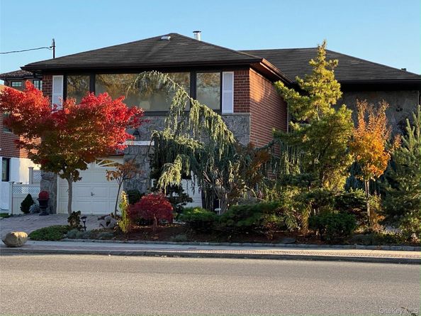 138-10 11 Avenue, Malba NY 11357