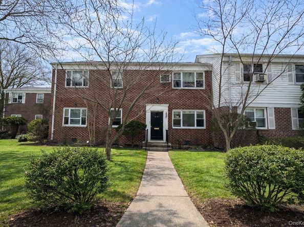 212-03 16 Avenue 173, Bayside NY 11360