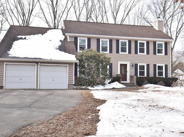 338 Pond Path, East Setauket NY 11733