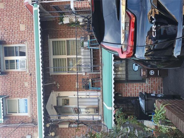 4425 Richardson Avenue, Bronx NY 10470
