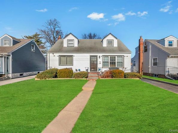 181 Martens Avenue, Valley Stream NY 11580