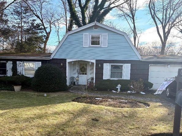 6 Arden, Farmingville NY 11738