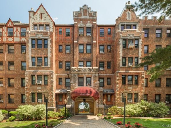 23 Old Mamaroneck Road 1M, White Plains NY 10605